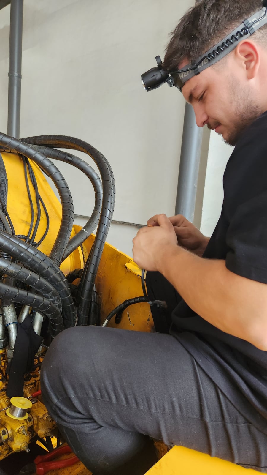  Mobil Vinç Elektrik Bakım Servisi 01 | Tel: 0(537) 923 00 89 | AYES Hidrolik Makina