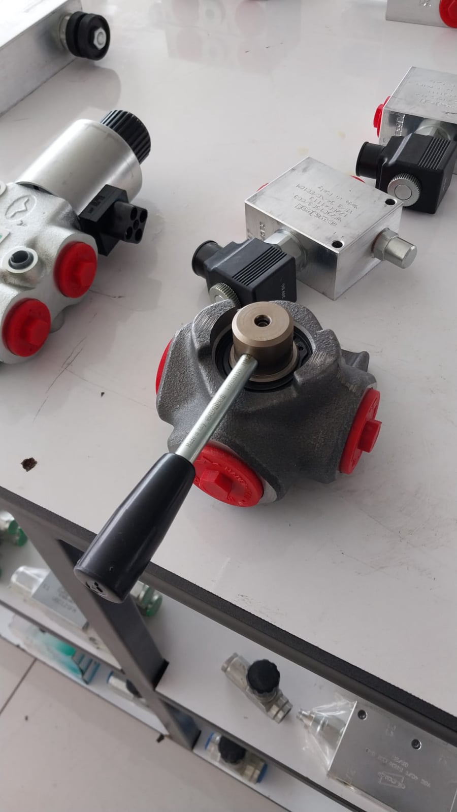 Mobil Vinç Yedek Parça İmalatı Üretimi 01 | AYES Hidrolik