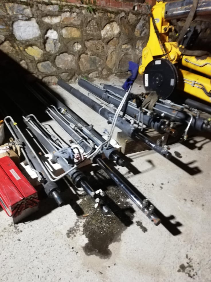  | Mobil Vinç Servis | Tel: 0(537) 923 00 89 | AYES Hidrolik Makina